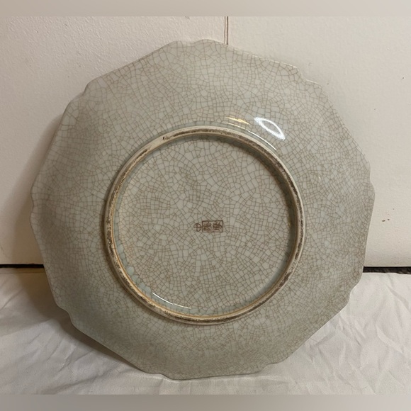 Vintage 19th Century Japanese Crackle-Glazed, Hand-Painted Porcelain 10” Plate - Picture 3 of 5